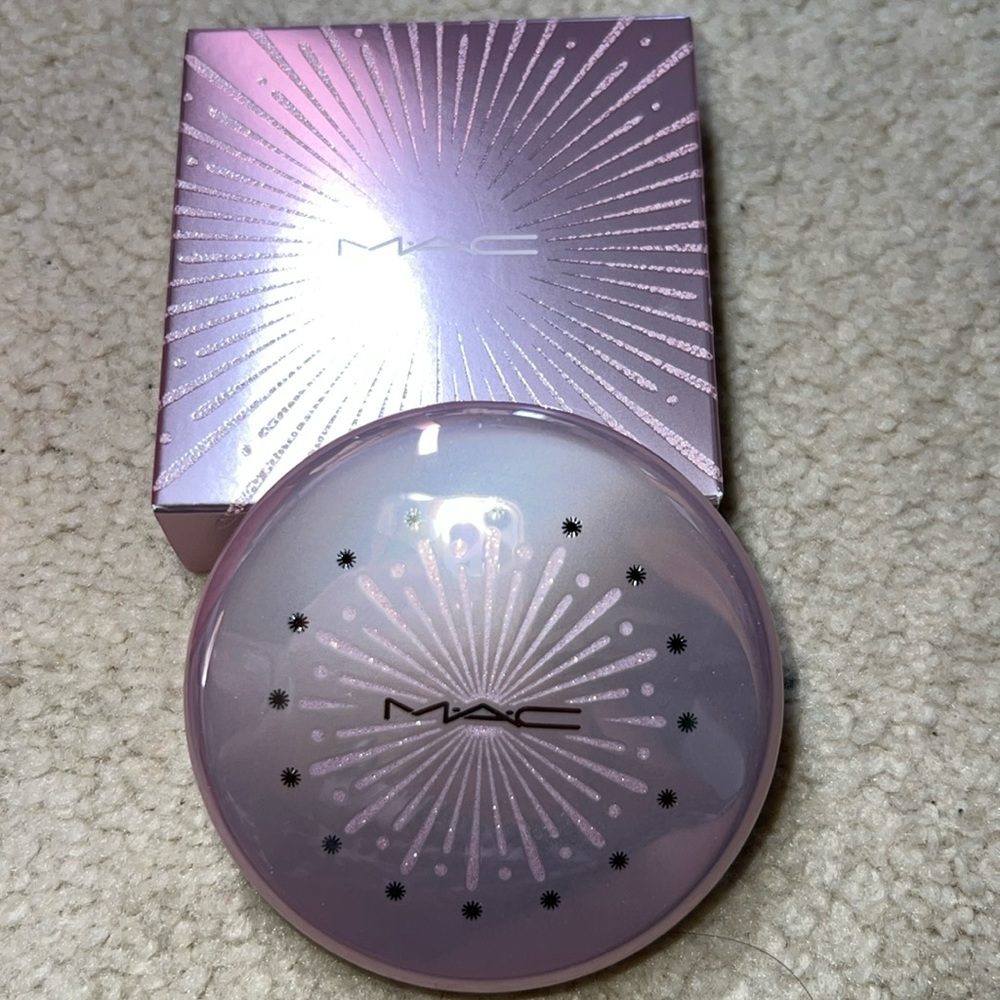 Never used still in box MAC highlighter